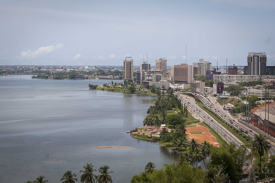 Export from Côte d'Ivoire to Europe Aerial view of an urban coast in Côte d'Ivoire